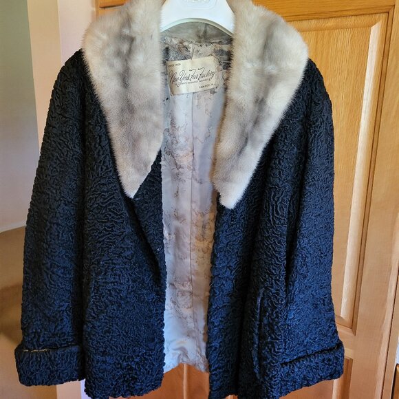 Vtg 1960's Black Broadtail Persian Lamb Fur Jacket with Grey Mink Fur Collar - Picture 6 of 16